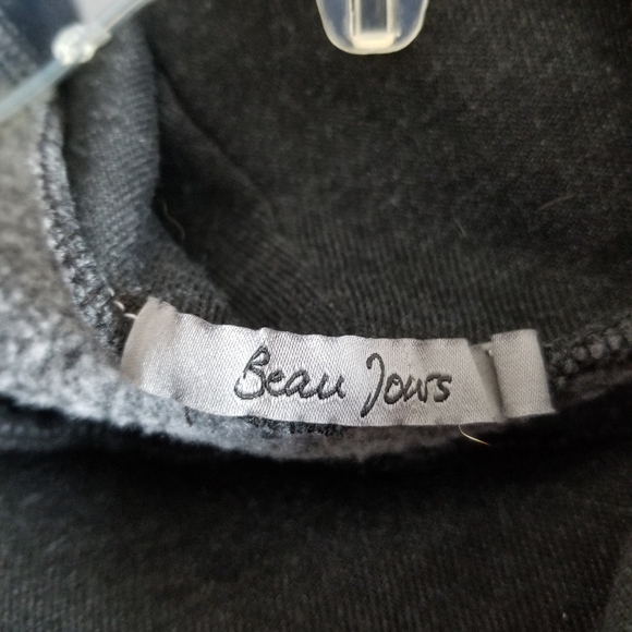 Beau Jours Fleece Aine Sweatshirt - Picture 7 of 8